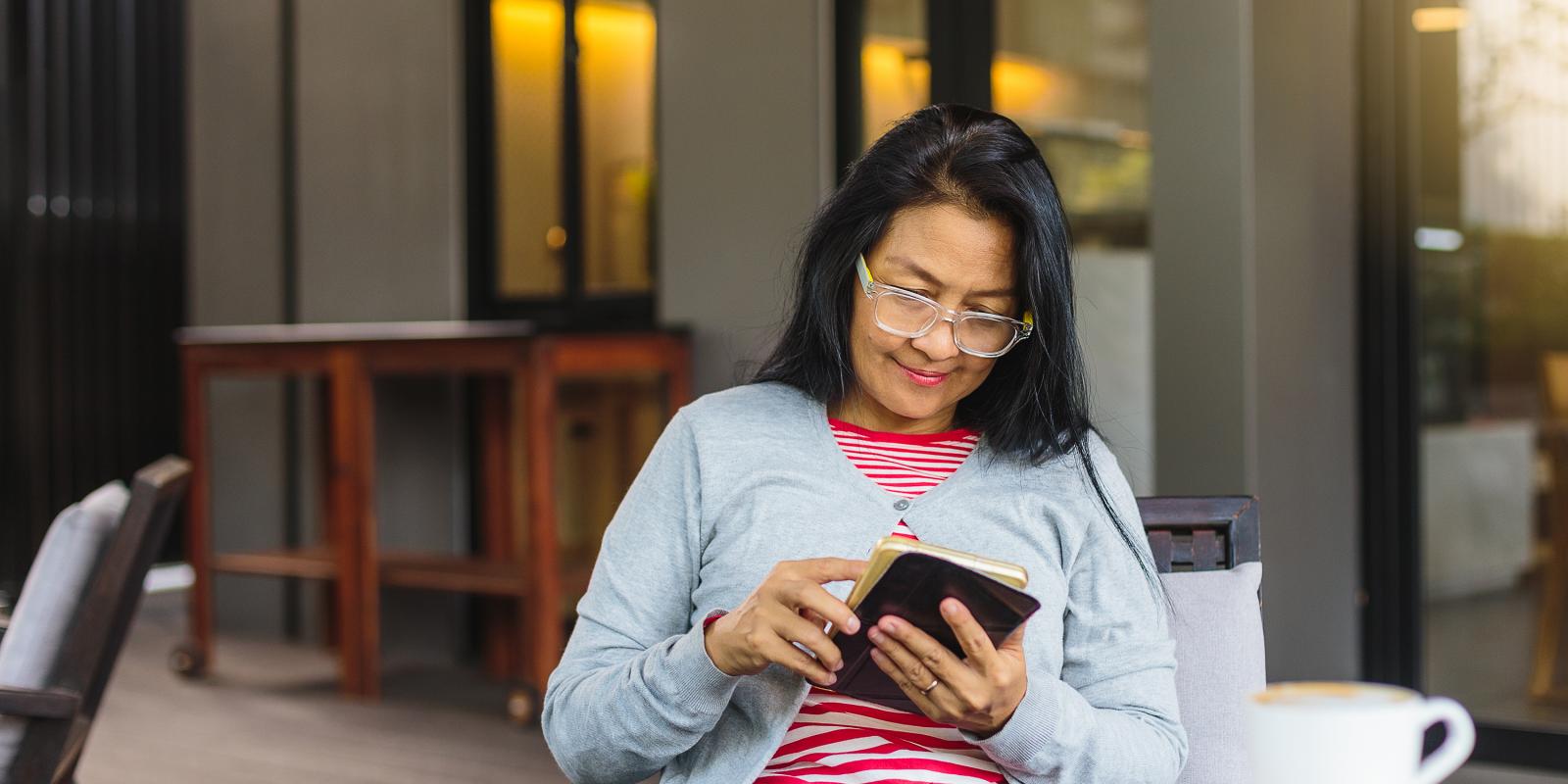 Featured image for Connecting Elders in Illinois During the Pandemic