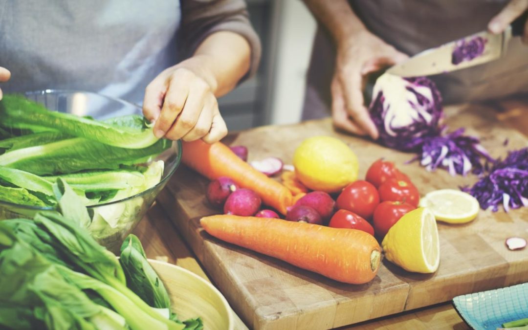 Early and Frequent Nutritional Screening Key for Elders with Cancer