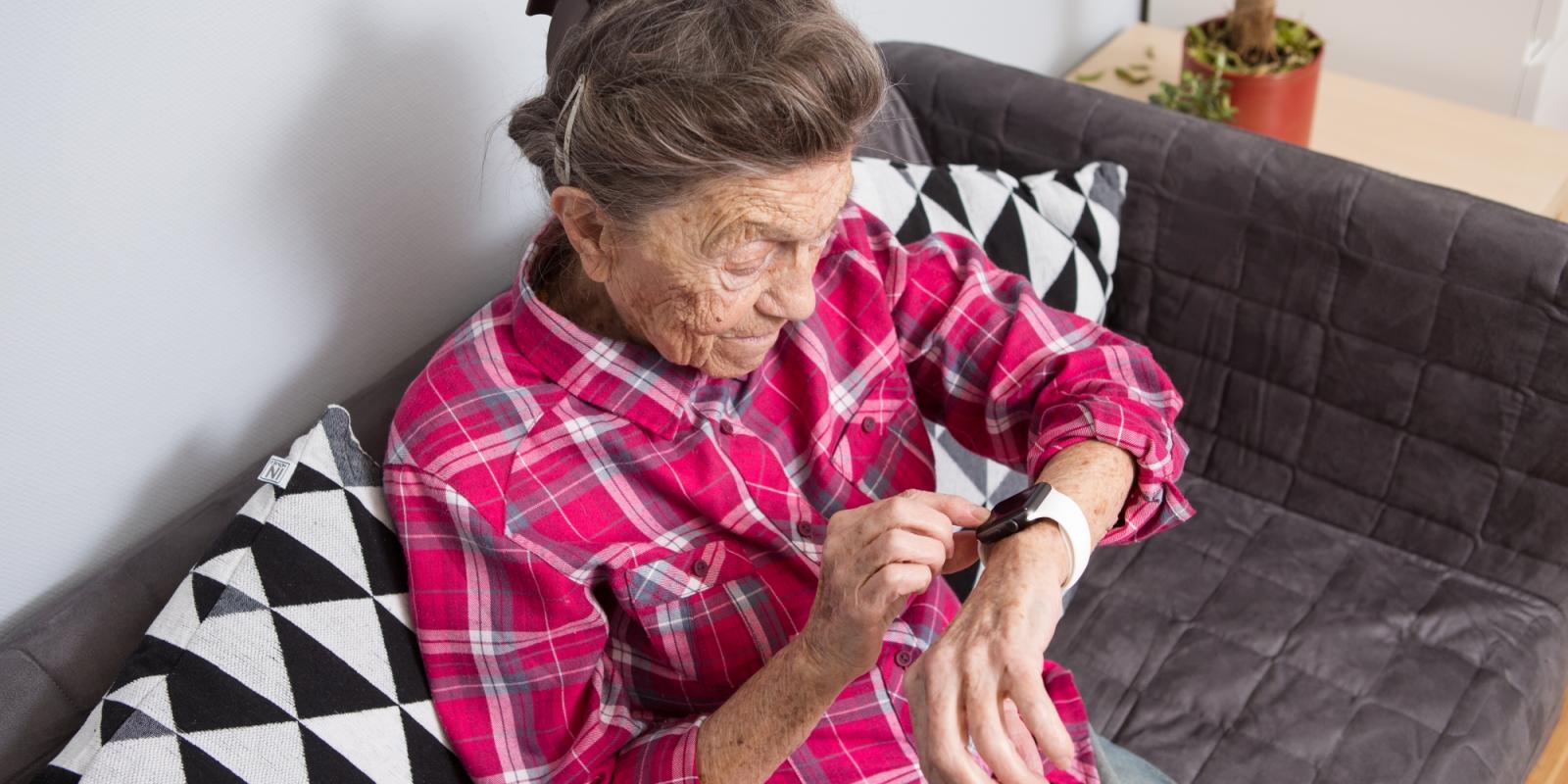 Featured image for Digital Mental Health for Older Adults: Foe or Friend? Featured image for Digital Mental Health for Older Adults: Foe or Friend?