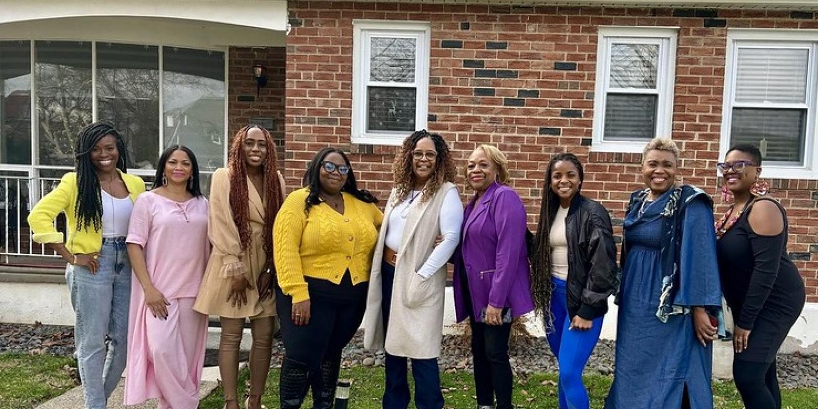 hey_auntie_group_photo hey_auntie_group_photo