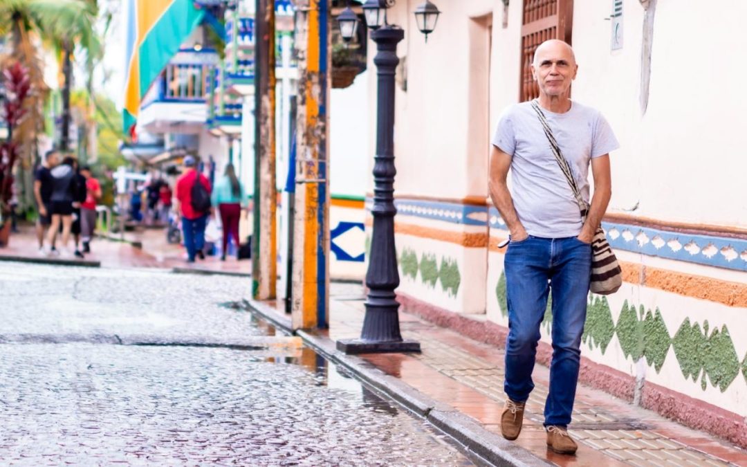 On Aging, Identity and Survival