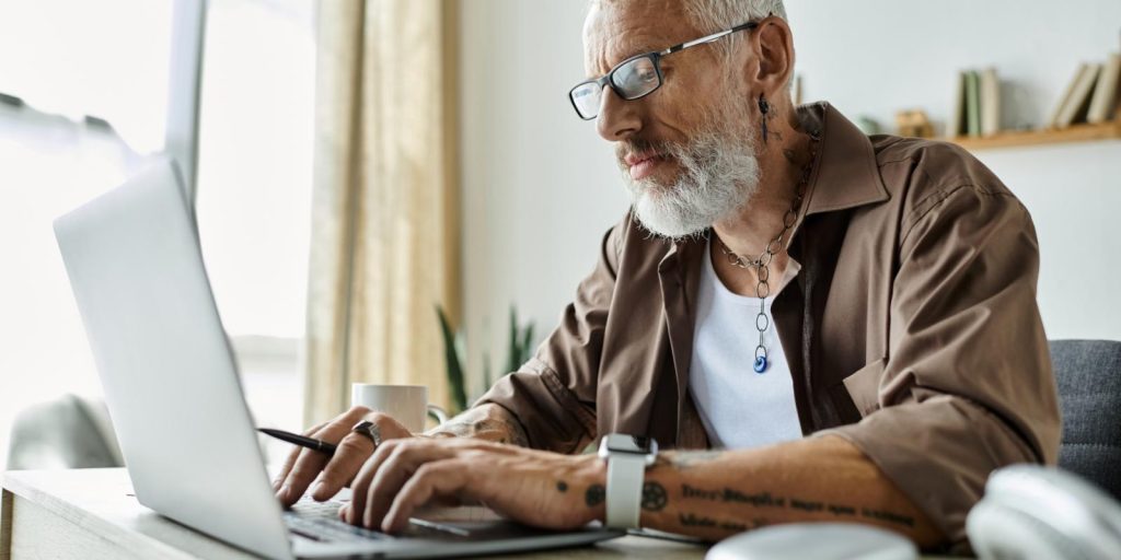 photo_for_another_story_in_m-j_white_man_tattoos