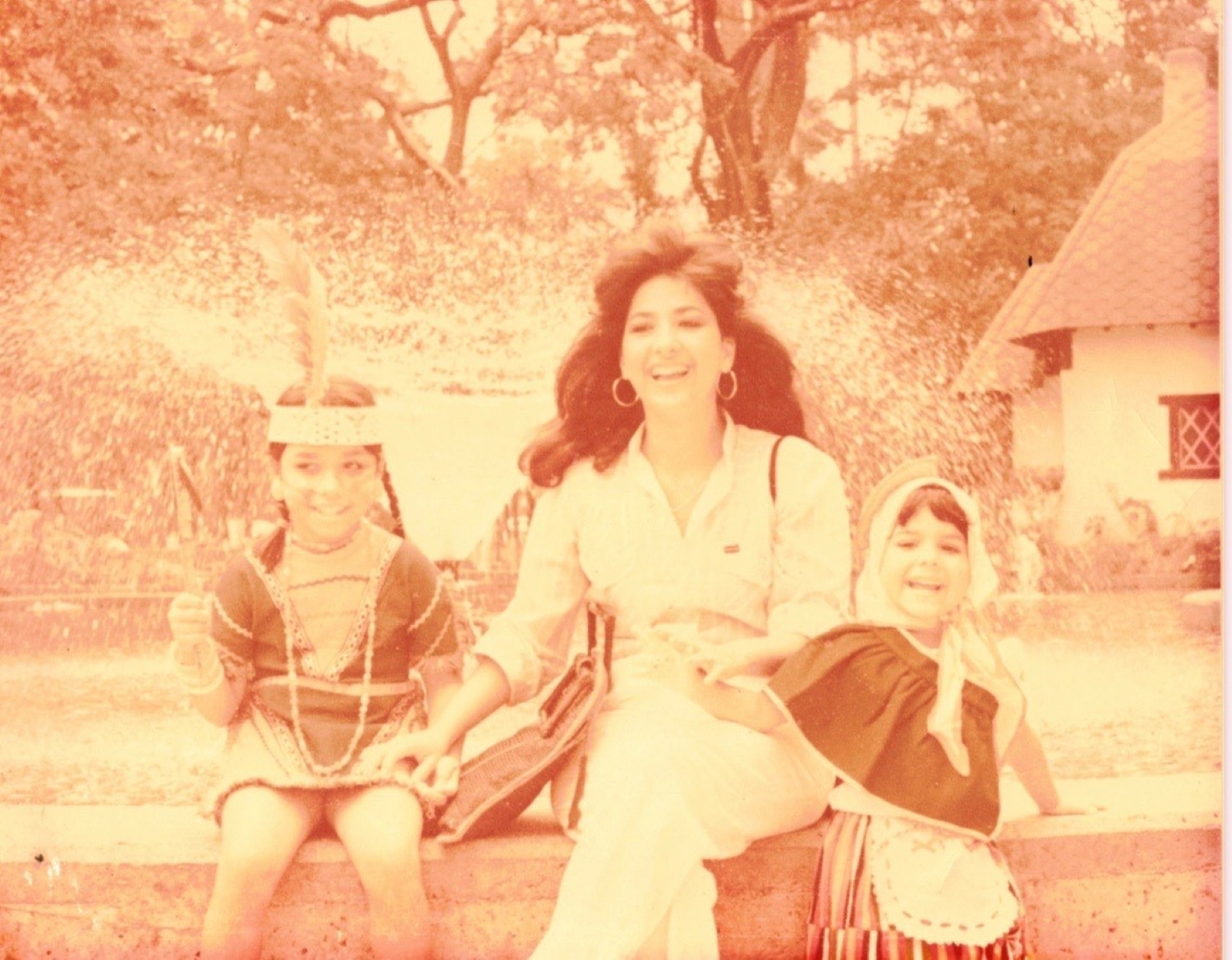 Carolina Quinonez with mom and sis larger